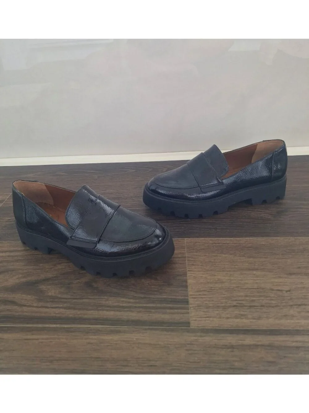 NWOT Franco Sarto Brindy Patent Leather Size 8.5 Loafers Black Lug Sole Slip On